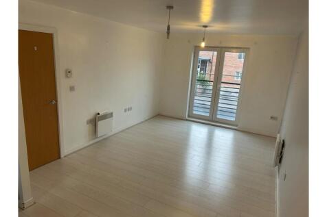 Lounge / Kitchen