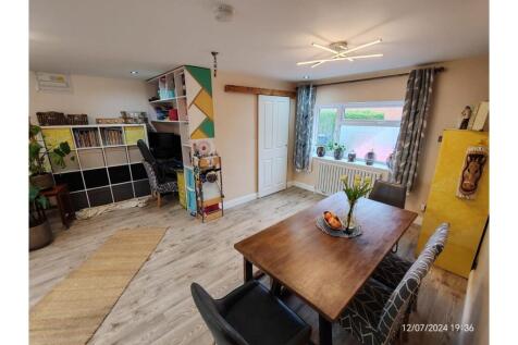 Living / Dining Room