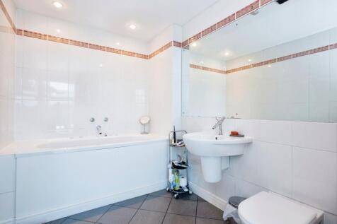 Master En-suite