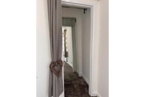 Walk-in Wardrobe