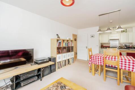 Lounge / Kitchen