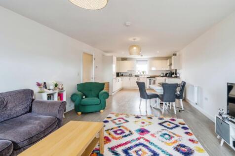 Lounge / Kitchen