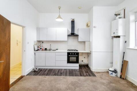 Lounge / Kitchen
