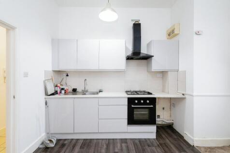 Lounge / Kitchen