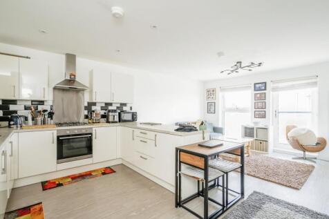 Lounge / Kitchen