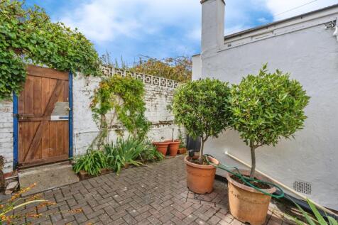 Property Image 4