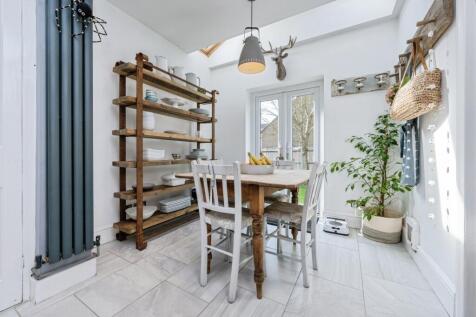 Breakfast Room