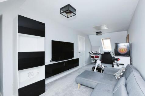 Bedroom Three/Study