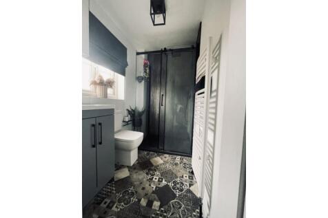 En-suite Two