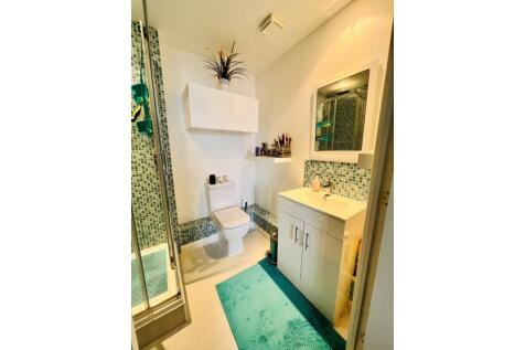 Master En-suite