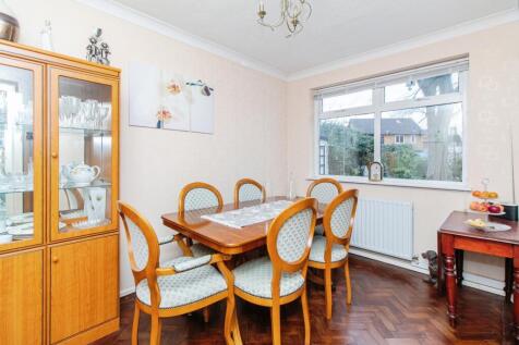 Dining Room/Bedroom