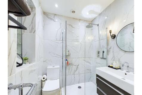 Master En-suite