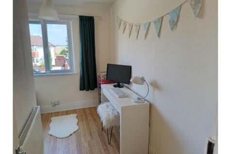 Bedroom Three/Study