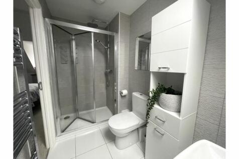 Master En-suite