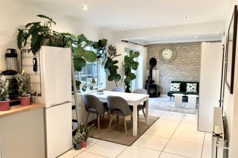 Kitchen/family Room