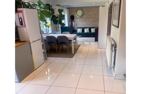Kitchen/Family Room
