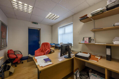 Photo 12