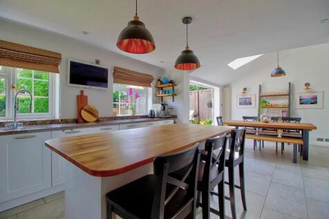 Plenty of dining space