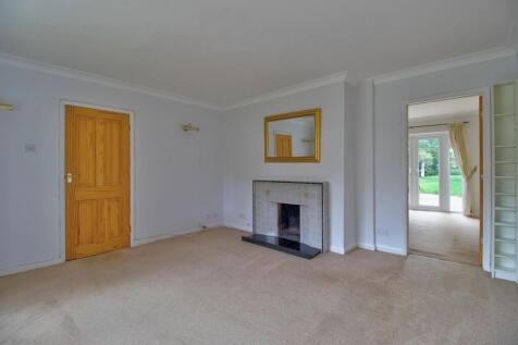 Living Room with fireplace