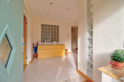Spacious hallway with plenty of light