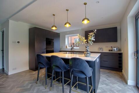 Breakfast bar with power points