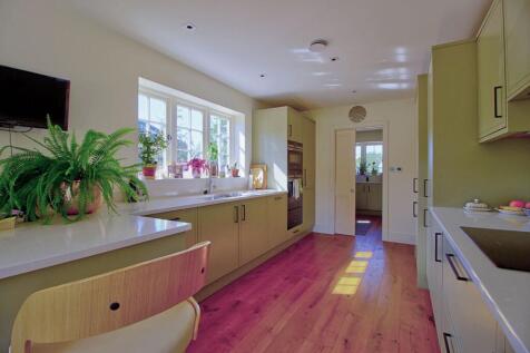 Annex Kitchen ~ showing Utility Room