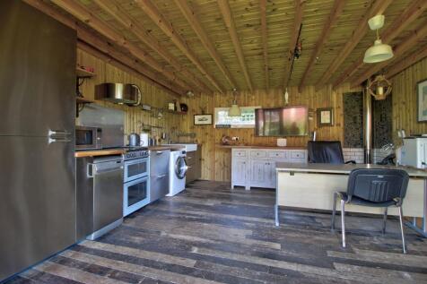 Cabin Kitchen &amp; Reception