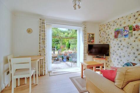 Breakfast Room overlooks sunny garden
