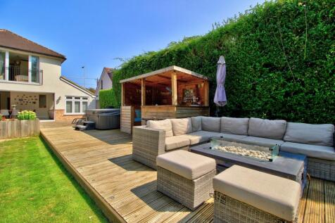 Decking Ideal for Outdoor Furniture