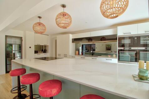 German Appliances, inc retractable extractor