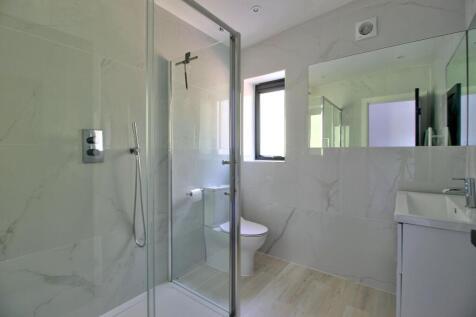 Bedroom Two En-suite