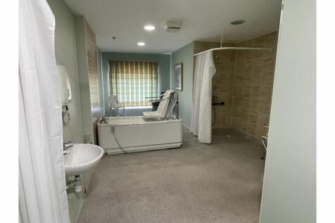 Downstairs Bathroom