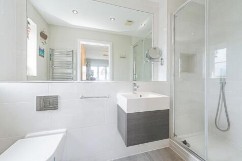 Master En-suite