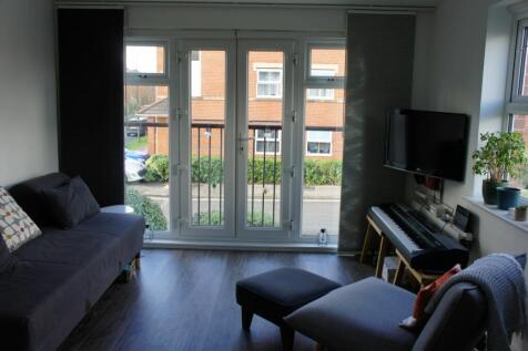 Apartment Living Rm