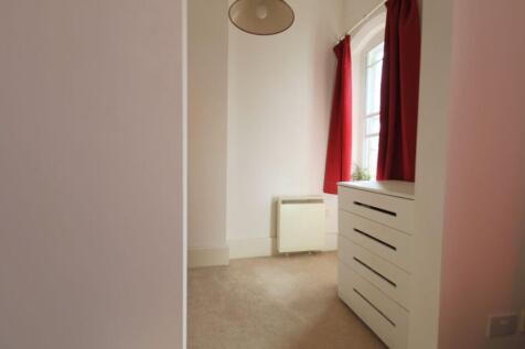 Walk-in Wardrobe