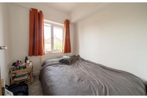 Bedroom Three/Study