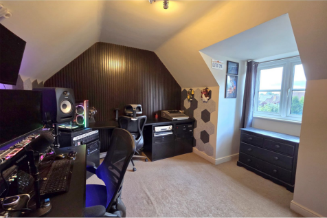 Bedroom Six / Study