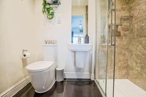 Annex En-Suite