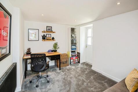 Bedroom Three/Study