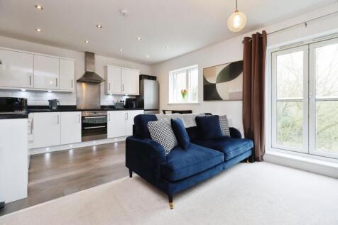 Lounge / Kitchen