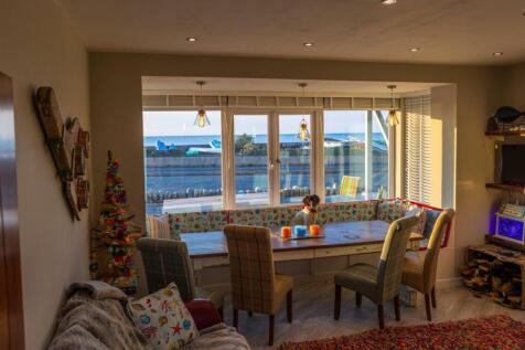 Dining / Family Room