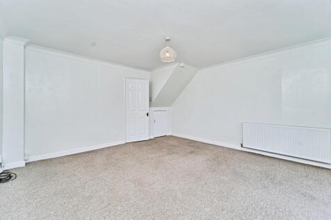 Living / Dining Room 