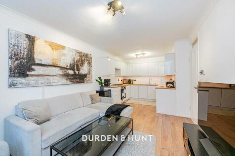 Theydon-7.jpg