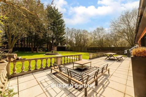 Theydon-87.1.jpg