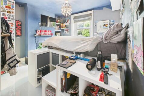 CAM05068G0-PR0032...