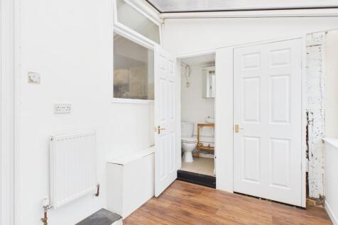 CAM05068G0-PR0053...