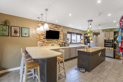 Kitchen/Breakfast