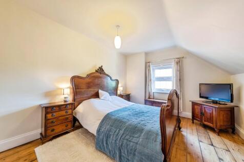 Bedroom Seven