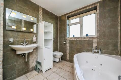 Jack & Jill Bathroom