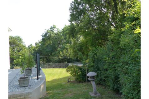 Side Garden
